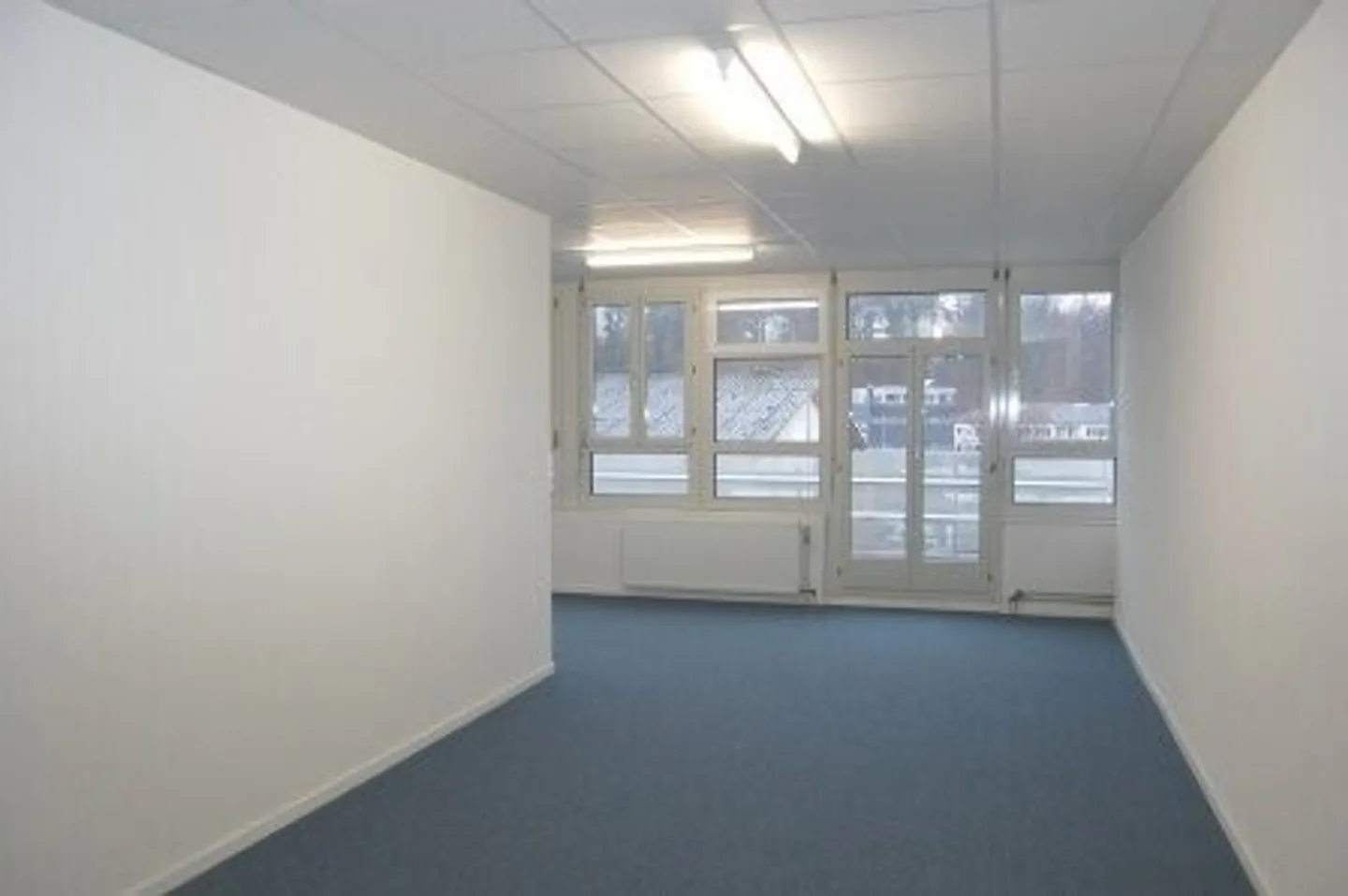 Office/Commercial Space in the Heart of the Dreispitz Area - Photo 3 of 4