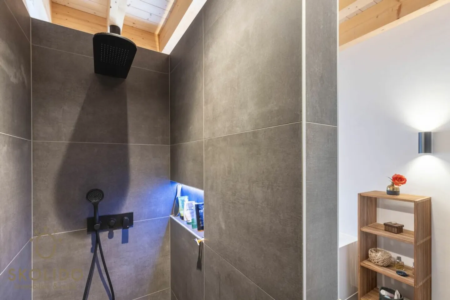 Luxuriöse, sehr grosse 5.5-Zimmer-Attikawohnung in Visp - Photo 17 sur 48