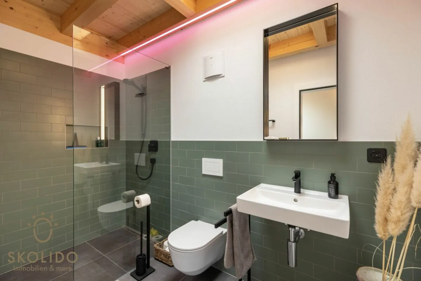 Luxuriöse, sehr grosse 5.5-Zimmer-Attikawohnung in Visp - Photo 28 sur 48