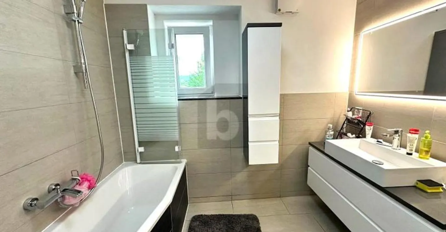 Appartement Moderne en Zone Calme - Photo 5 sur 6