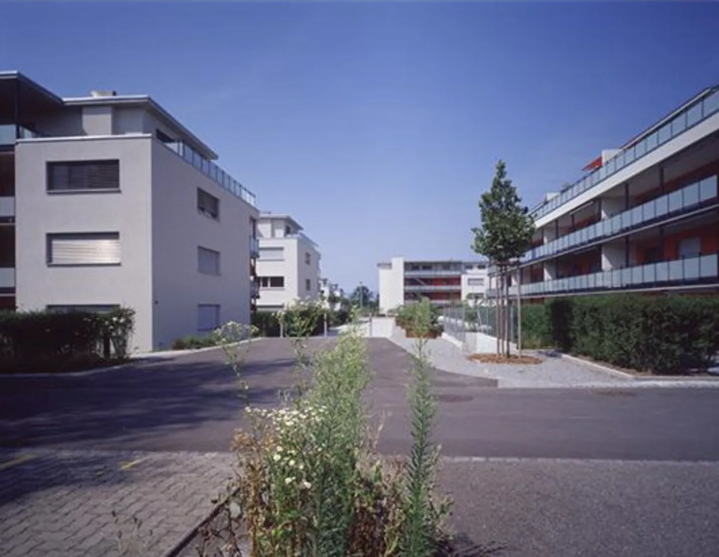Place de parking à Bülach - Photo 2 sur 2