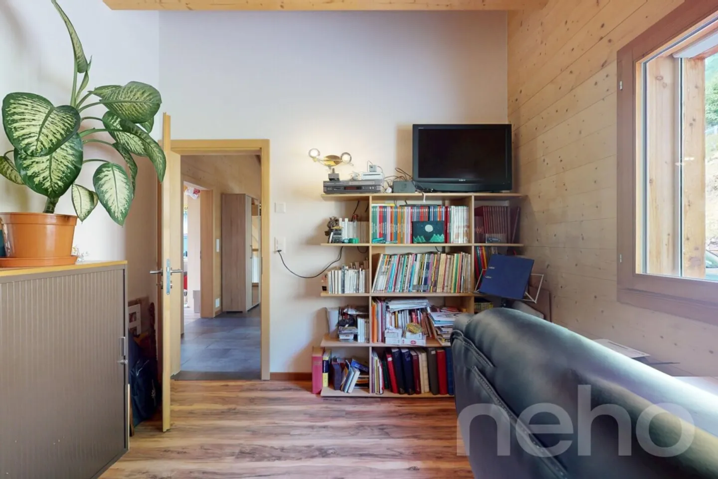 Spacious Chalet with Mountain View - Photo 10 of 12