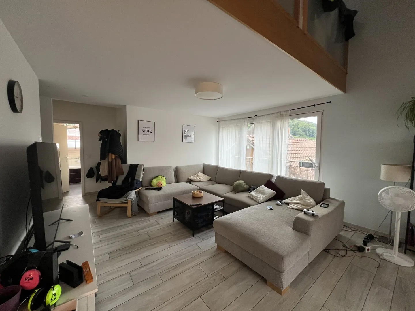 Appartement en duplex de 4.5 pièces + mezzanine - Foto 2 von 8