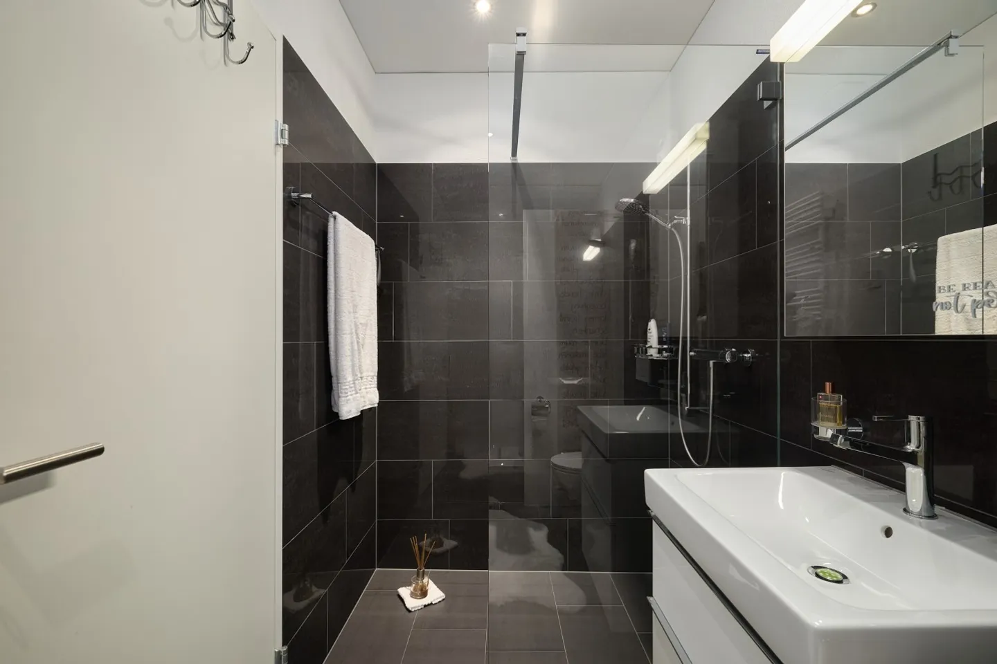 Vivere con vista: Appartamento 3.5 locali con loggia vicino al Lago di Costanza - Foto 7 di 11