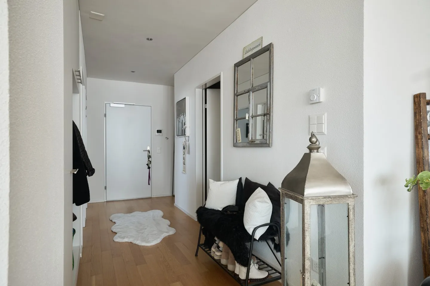 Vivere con vista: Appartamento 3.5 locali con loggia vicino al Lago di Costanza - Foto 8 di 11