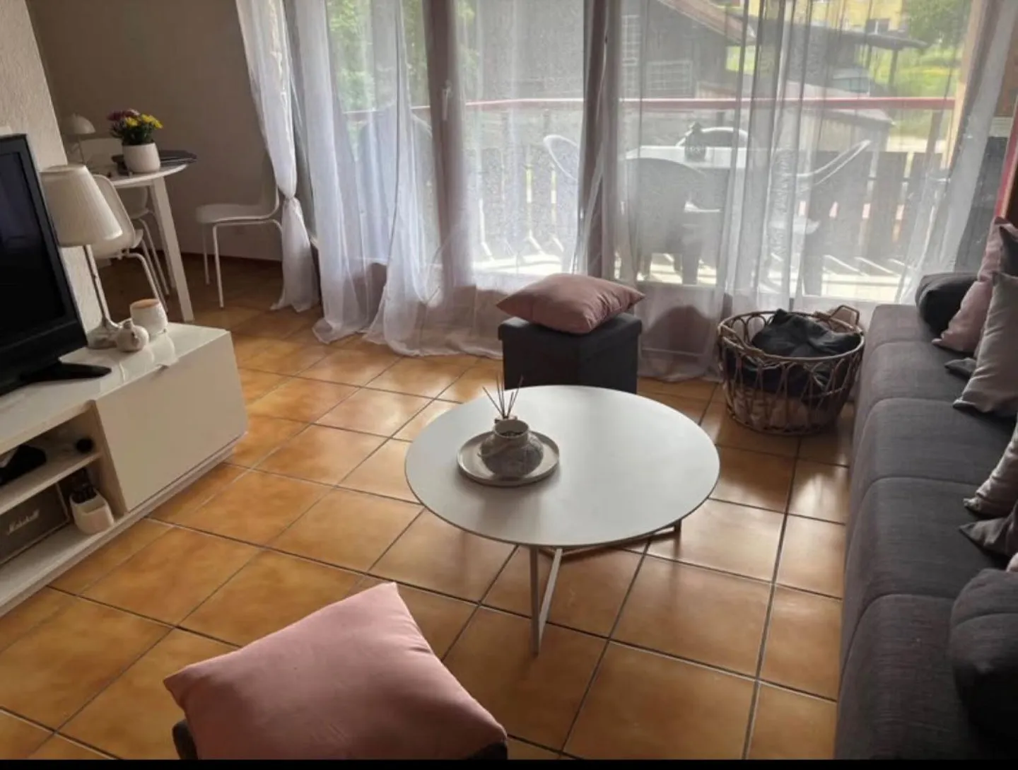 Appartement lumineux 2.5 pièces - Photo 1 sur 5
