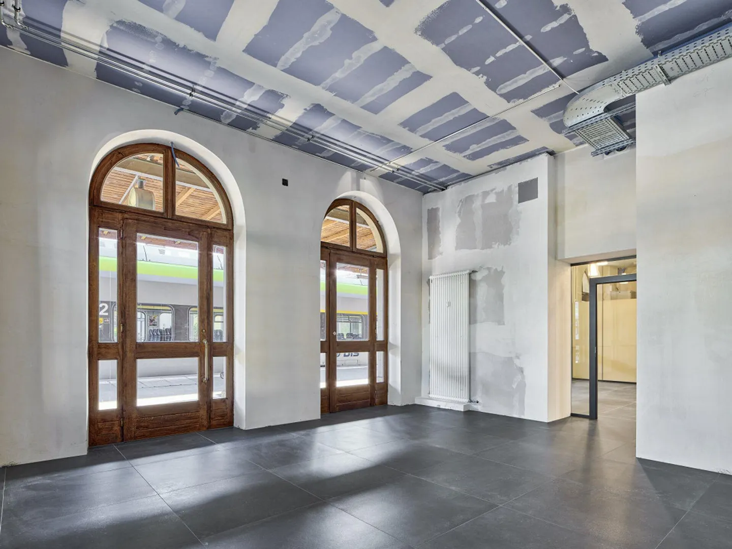 Espace commercial dans la gare de Morat fraîchement rénovée - Photo 2 sur 5