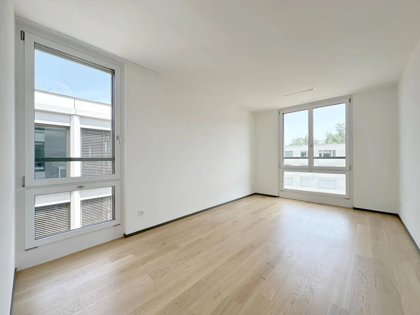 Great apartment looking for new tenants - Photo 3 of 6