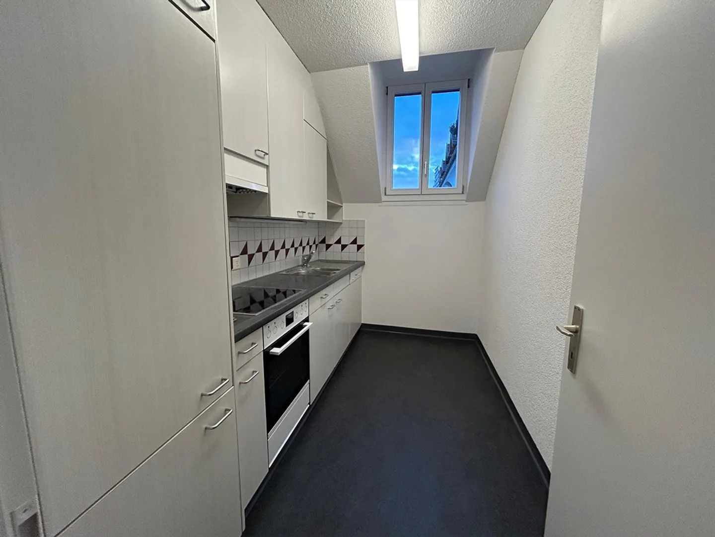 3-room apartment in the east - near hospitals - Photo 2 of 8