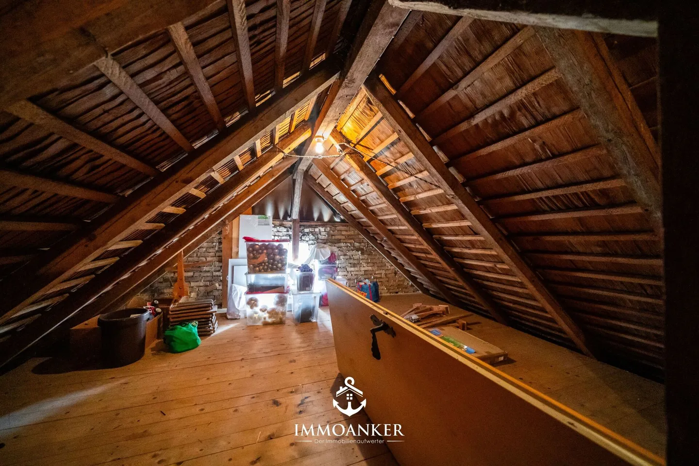 Family-friendly. Bright. Central 5.5 Room Single Family House in Oberuzwil - Photo 9 of 13