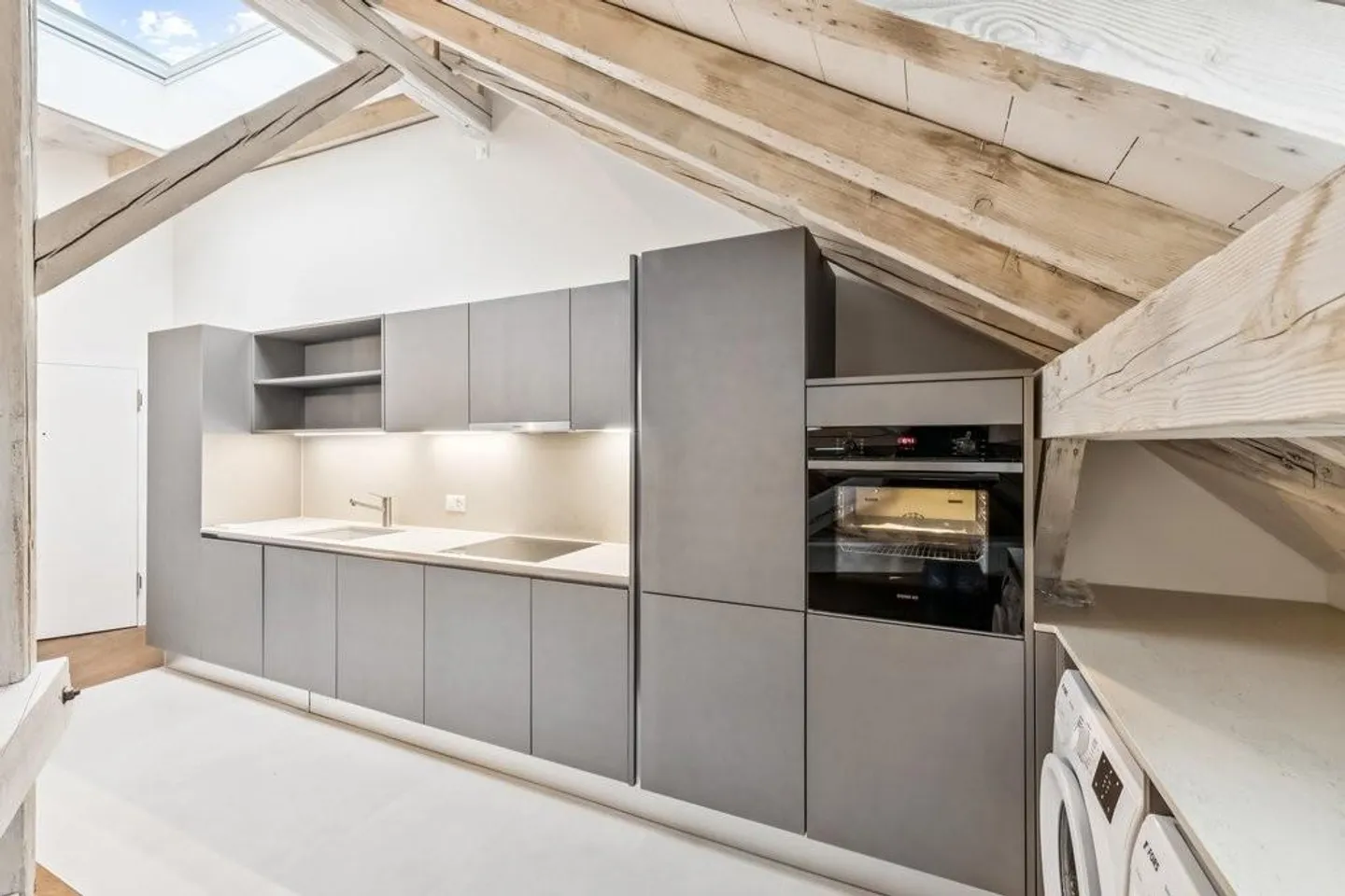 3.5-room apartment for rent in Lausanne! - Photo 2 of 10