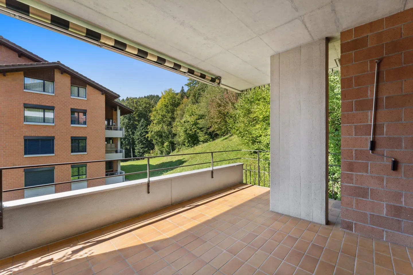 Condominium de 3½ pièces sur le versant sud de Lucerne - Photo 2 sur 7