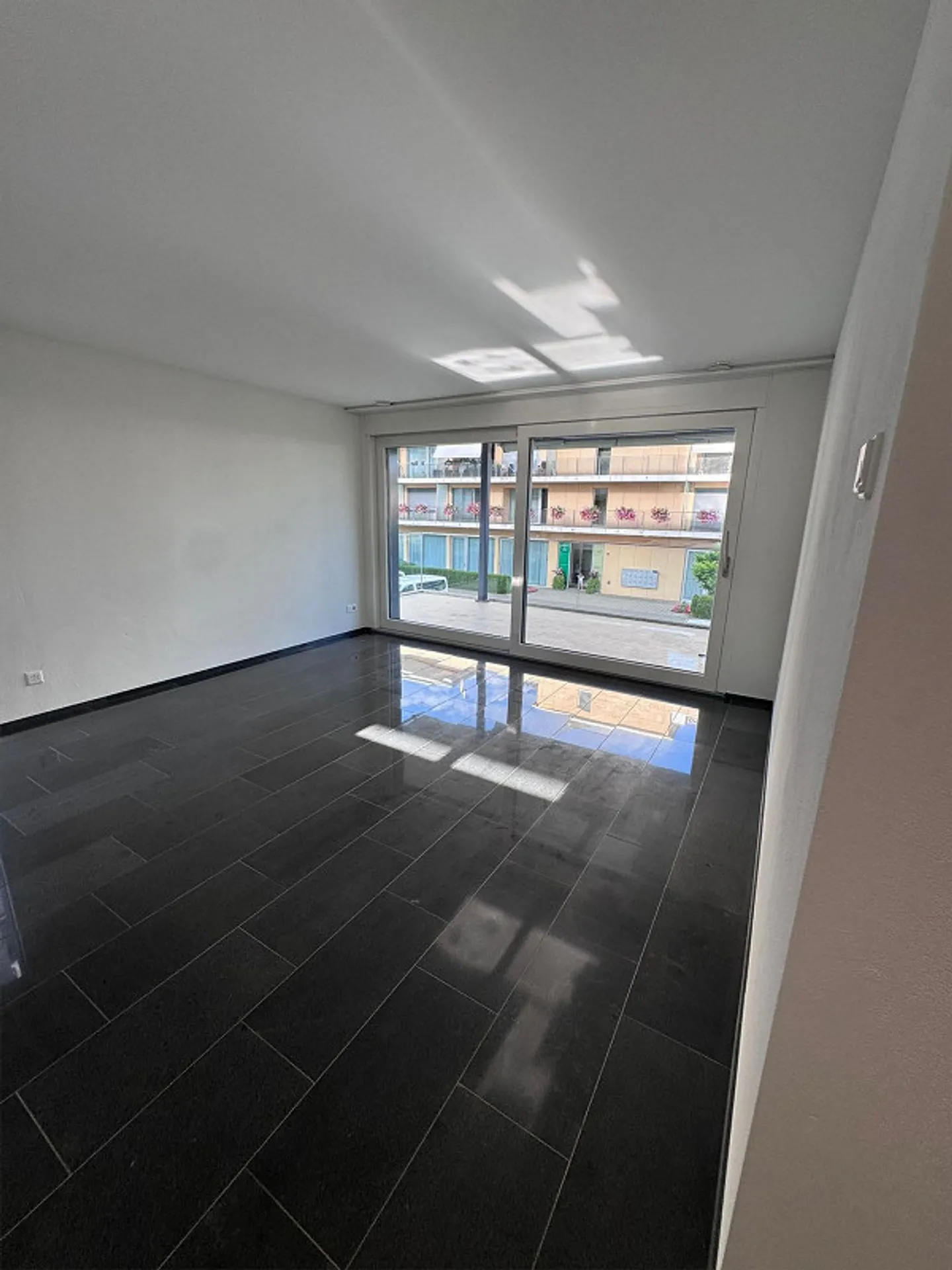 Appartamento 4.0 stanze ben posizionato e bello - Foto 2 di 13