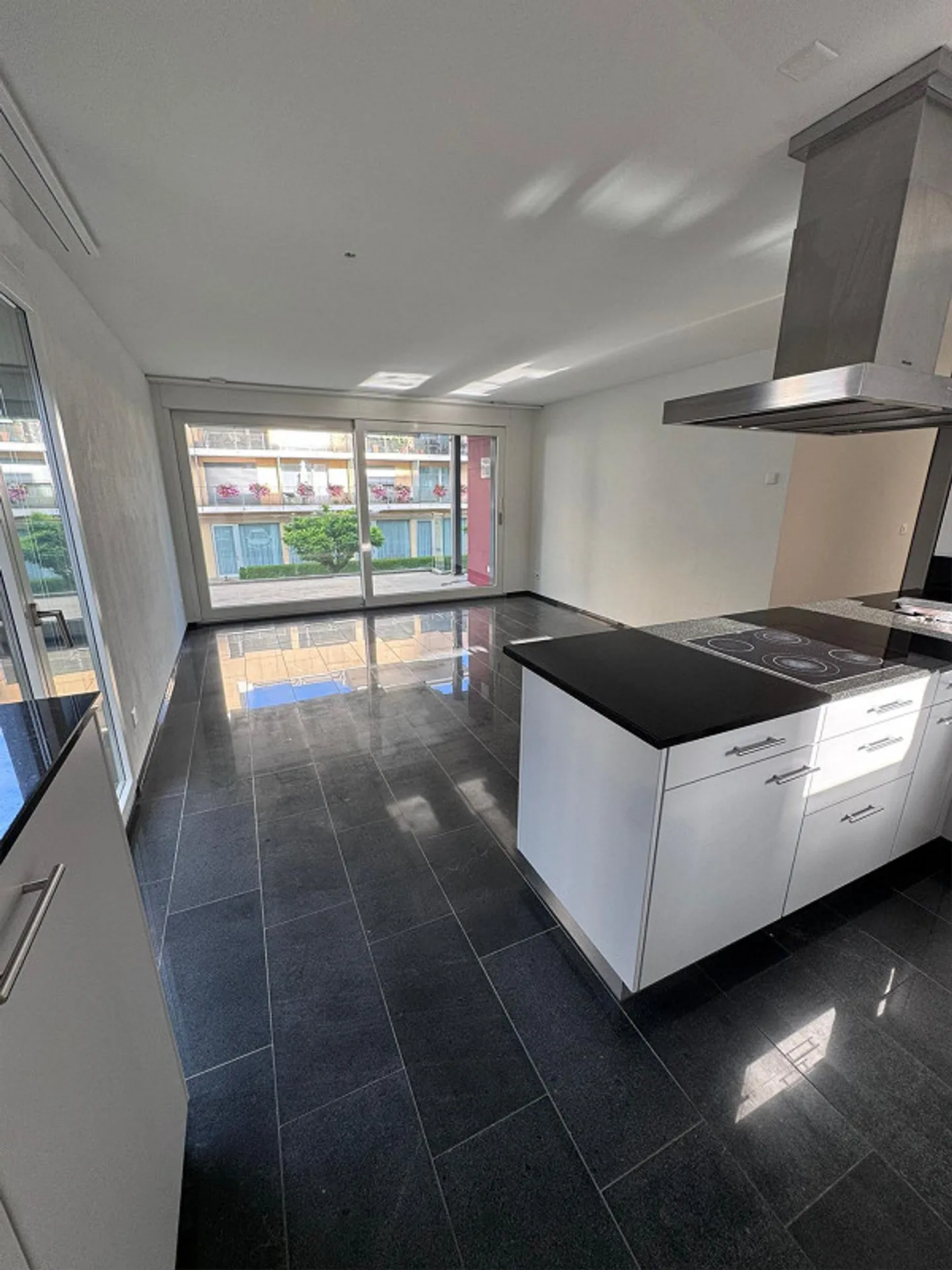 Appartamento 4.0 stanze ben posizionato e bello - Foto 3 di 13