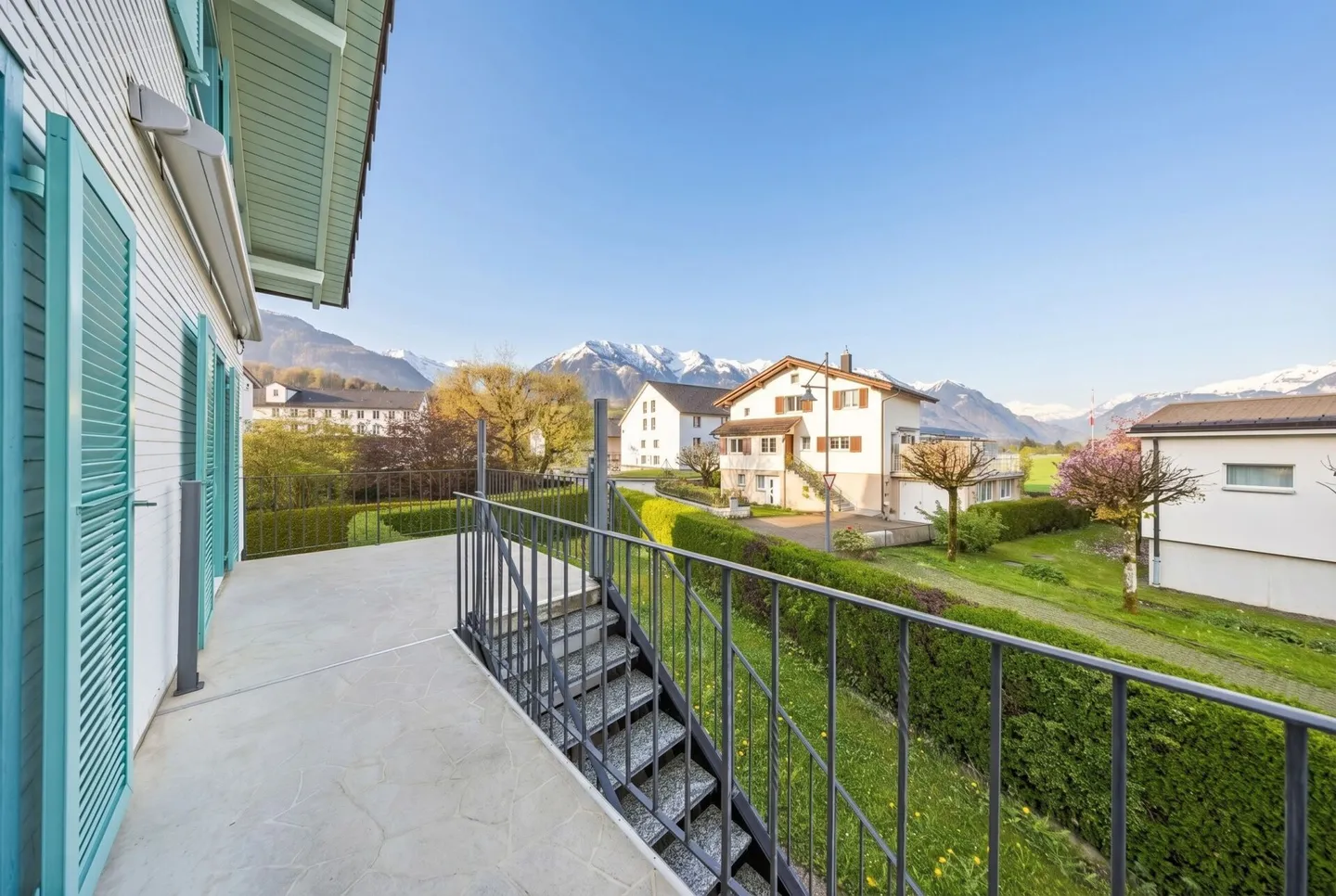 Single-family house with a separate apartment in Sarnen - Photo 8 of 11