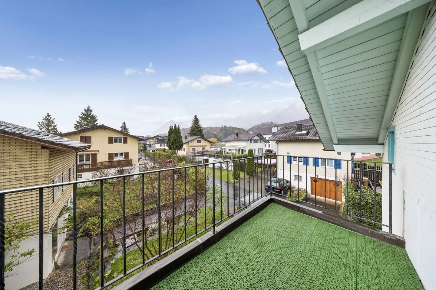 Single-family house with a separate apartment in Sarnen - Photo 9 of 11