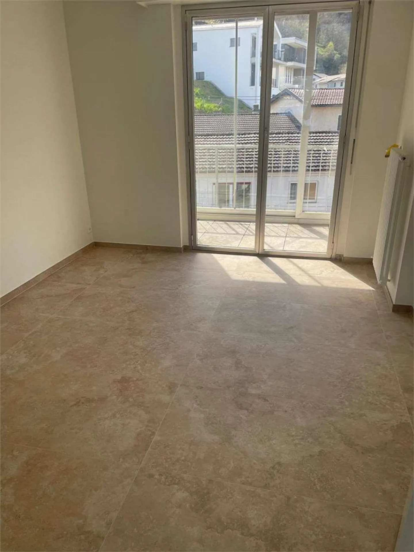 Vira Gambarogno, Attic 6.5 rooms, renovated and with lake view - Photo 12 of 13