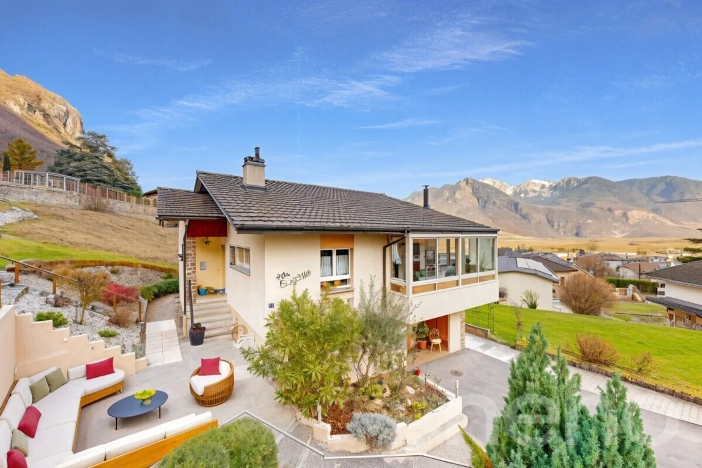 Villa singola con vista dominante e grande appezzamento a Vouvry - Foto 1 di 12