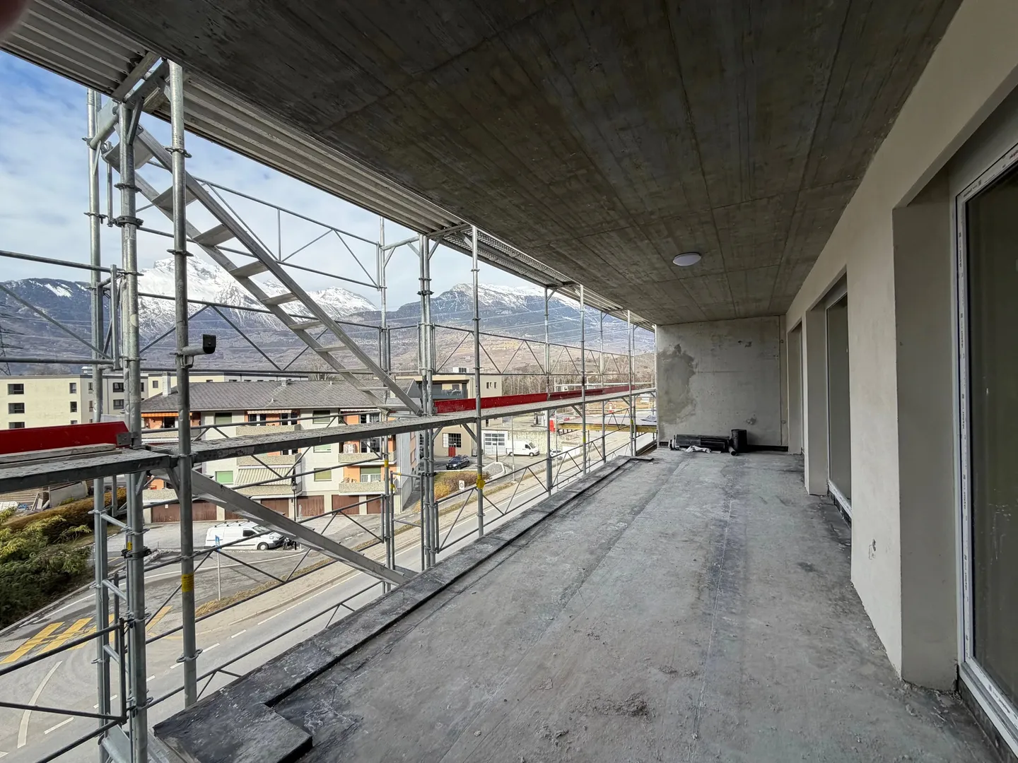 Bright Top-Floor Apartment in Aproz - Photo 6 of 8