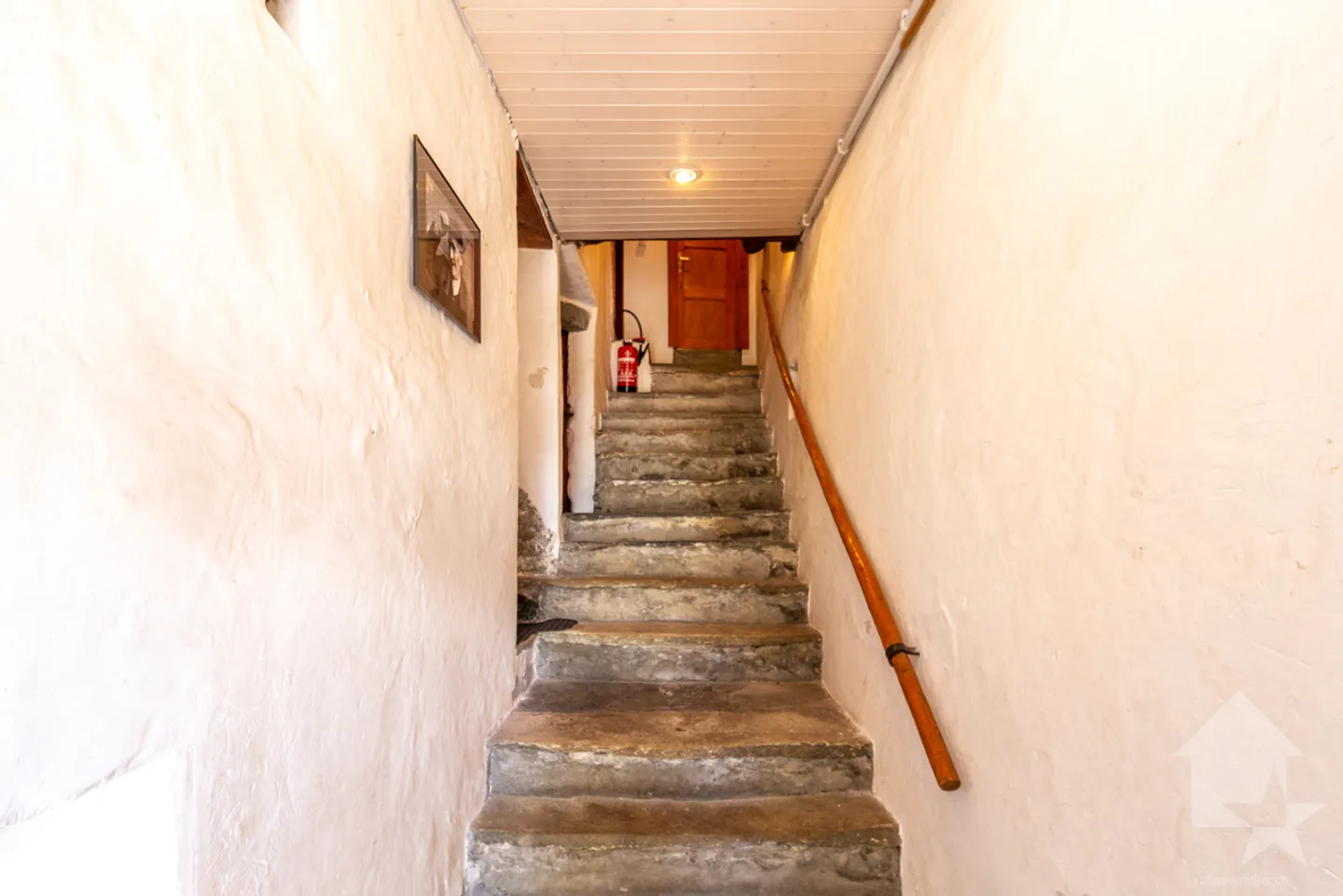 Autentica casa di villaggio del 18° secolo con spazi esterni - Foto 4 di 31