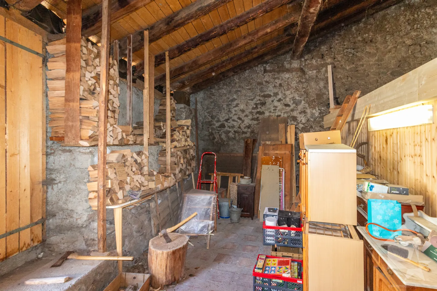 Autentica casa di villaggio del 18° secolo con spazi esterni - Foto 24 di 31