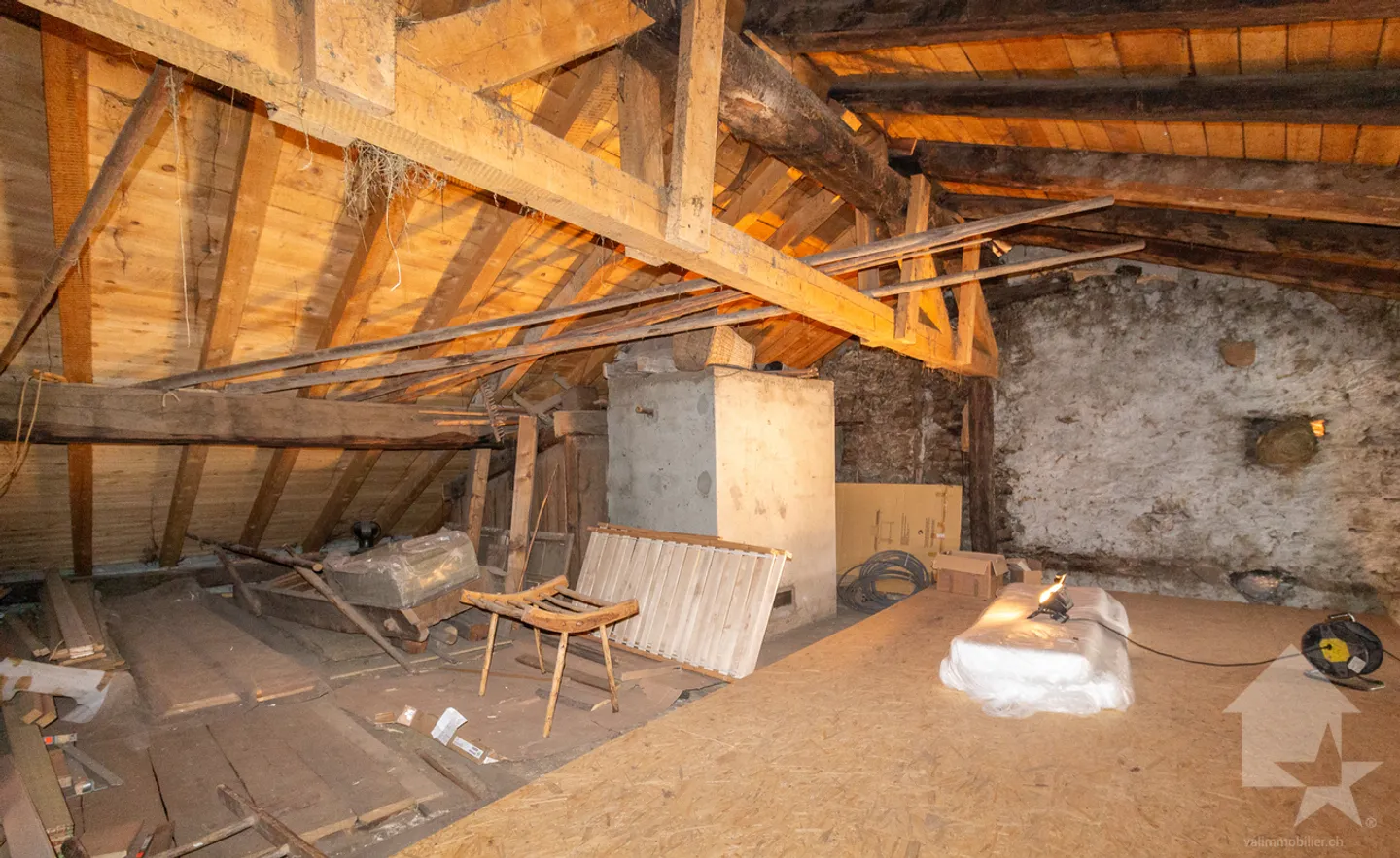 Autentica casa di villaggio del 18° secolo con spazi esterni - Foto 25 di 31