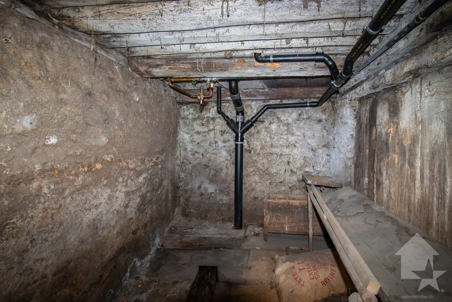 Autentica casa di villaggio del 18° secolo con spazi esterni - Foto 28 di 31