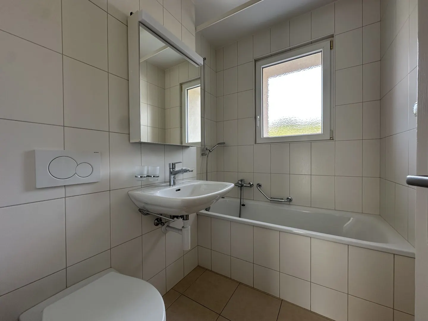 Charmant appartement de 3 pièces avec cuisine agencée dans quartier calme ! - Foto 6 von 6