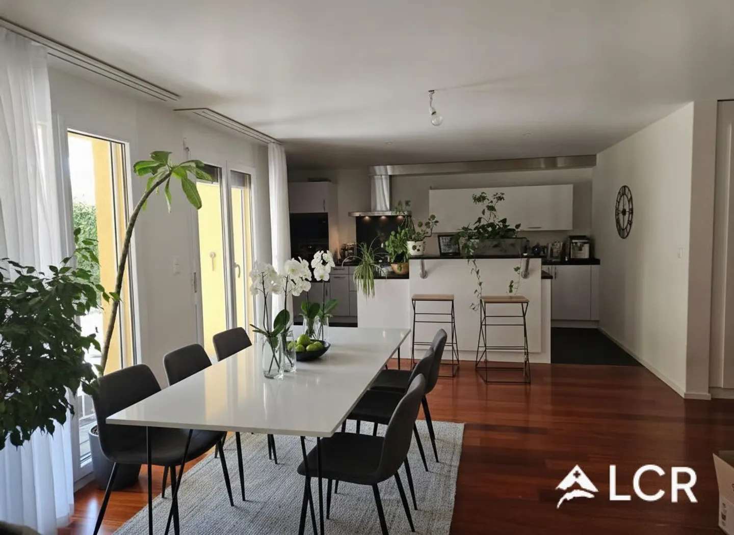 Beautiful 4.5-room apartment in Hauterive - Photo 2 of 13