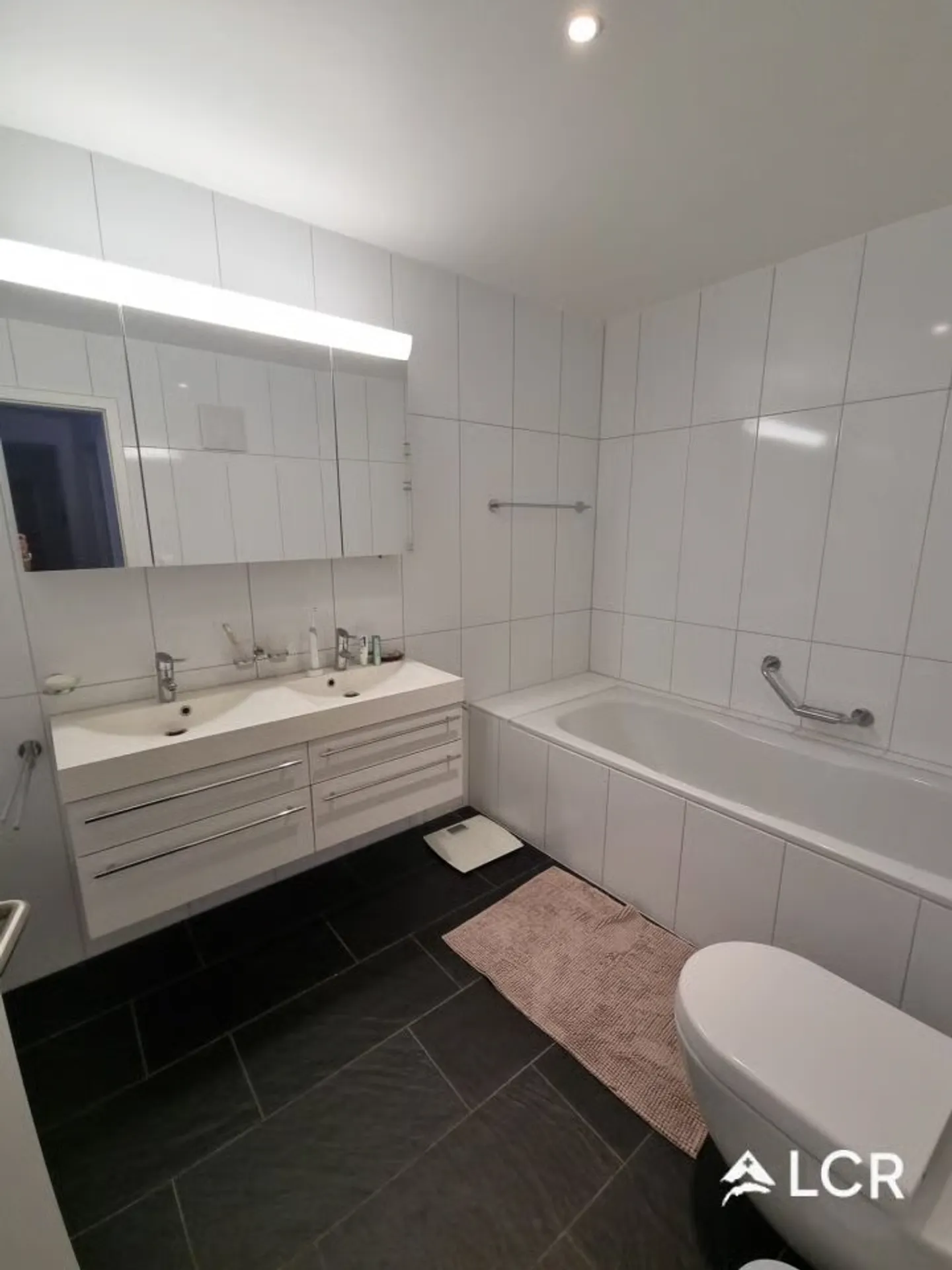 Beautiful 4.5-room apartment in Hauterive - Photo 5 of 13