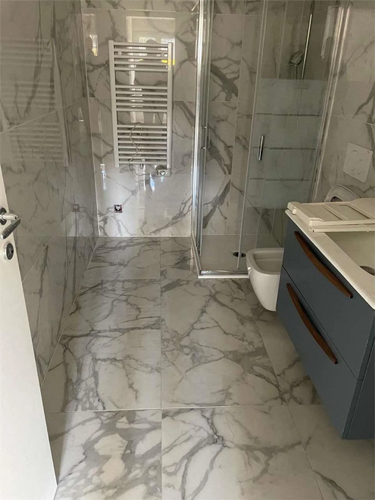 Vira Gambarogno renovated studio - Photo 2 of 2