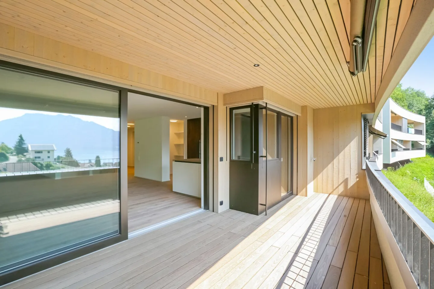 Appartamento nuovo luminoso 3.5 locali - Prima occupazione elegante con vista lago - Foto 9 di 12