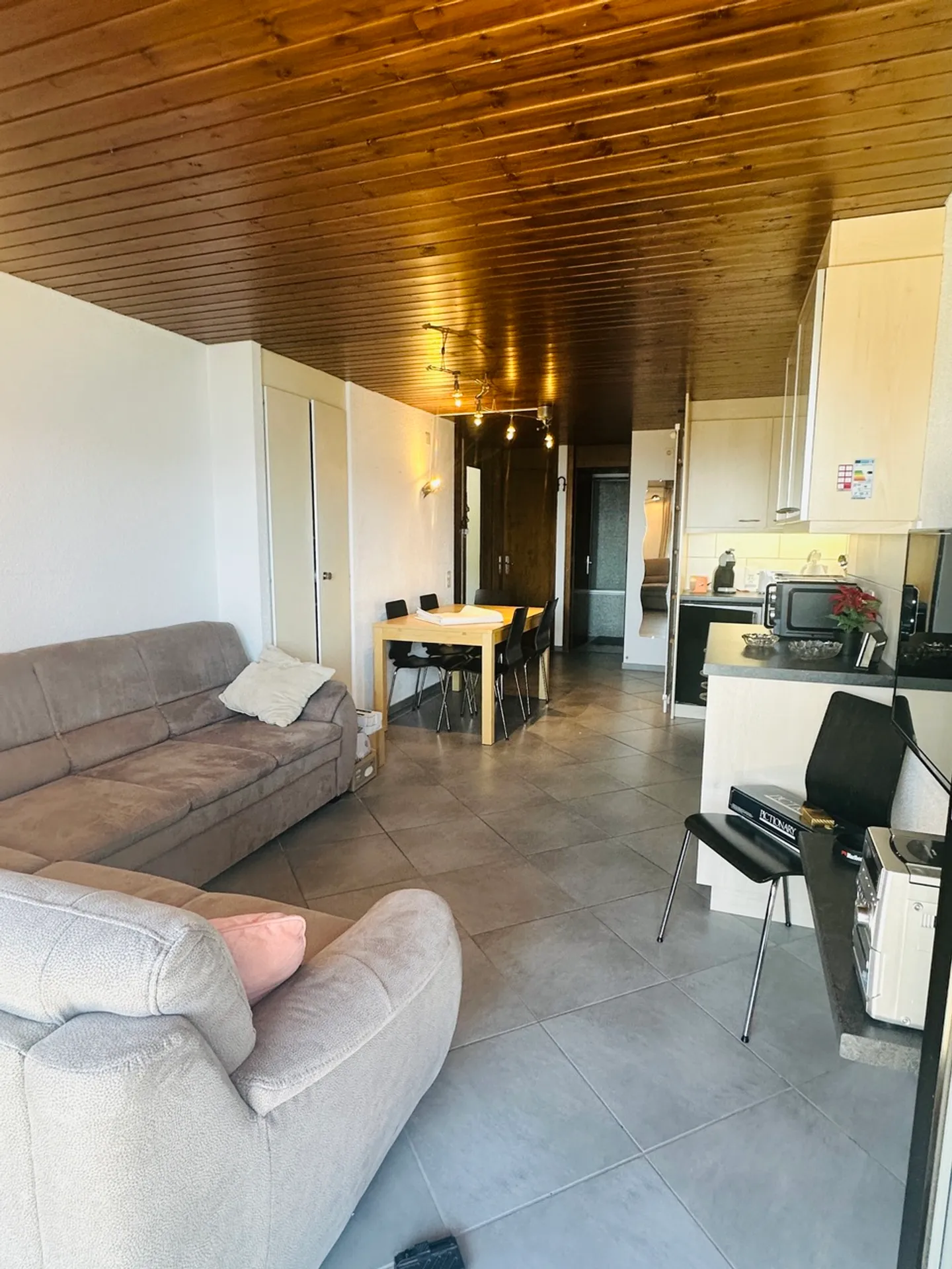 Belle appartement de 3,5 pièces à louer à l'année - Foto 2 von 9