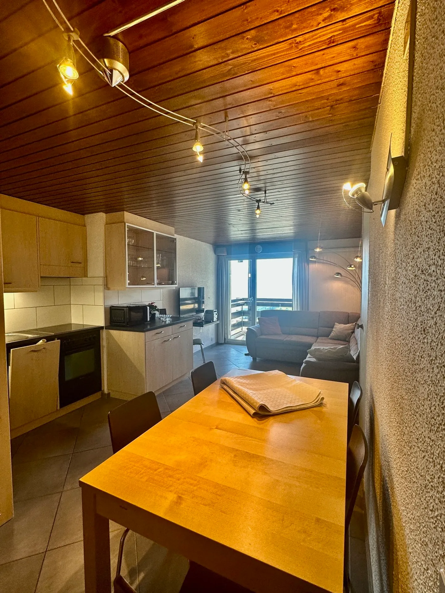 Belle appartement de 3,5 pièces à louer à l'année - Foto 3 von 9