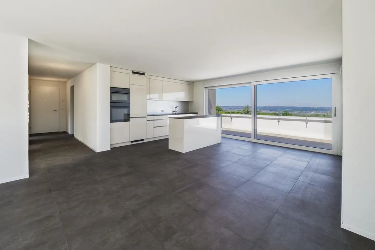 Helle 4.5-Zimmer-Wohnung - Foto 2 von 8