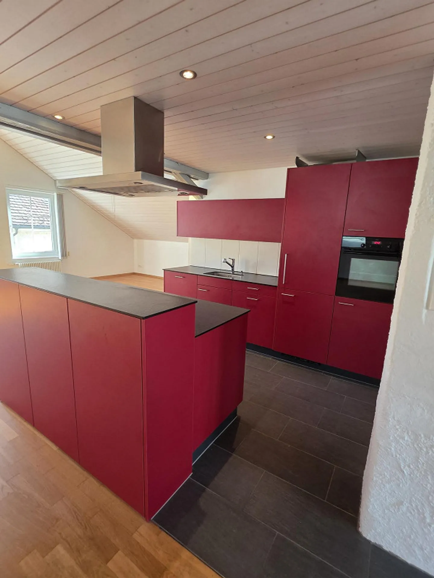 2.5 Room Loft Apartment in the Center of Amriswil - Photo 2 of 12