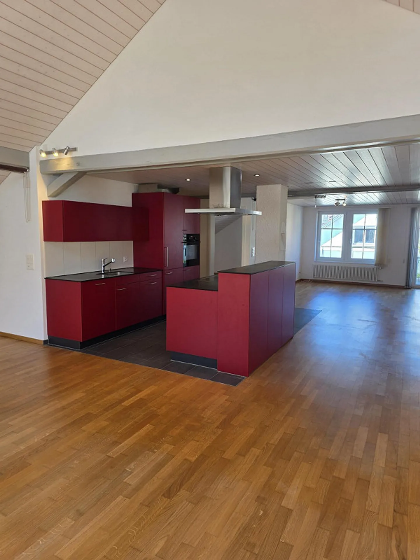 2.5 Room Loft Apartment in the Center of Amriswil - Photo 3 of 12