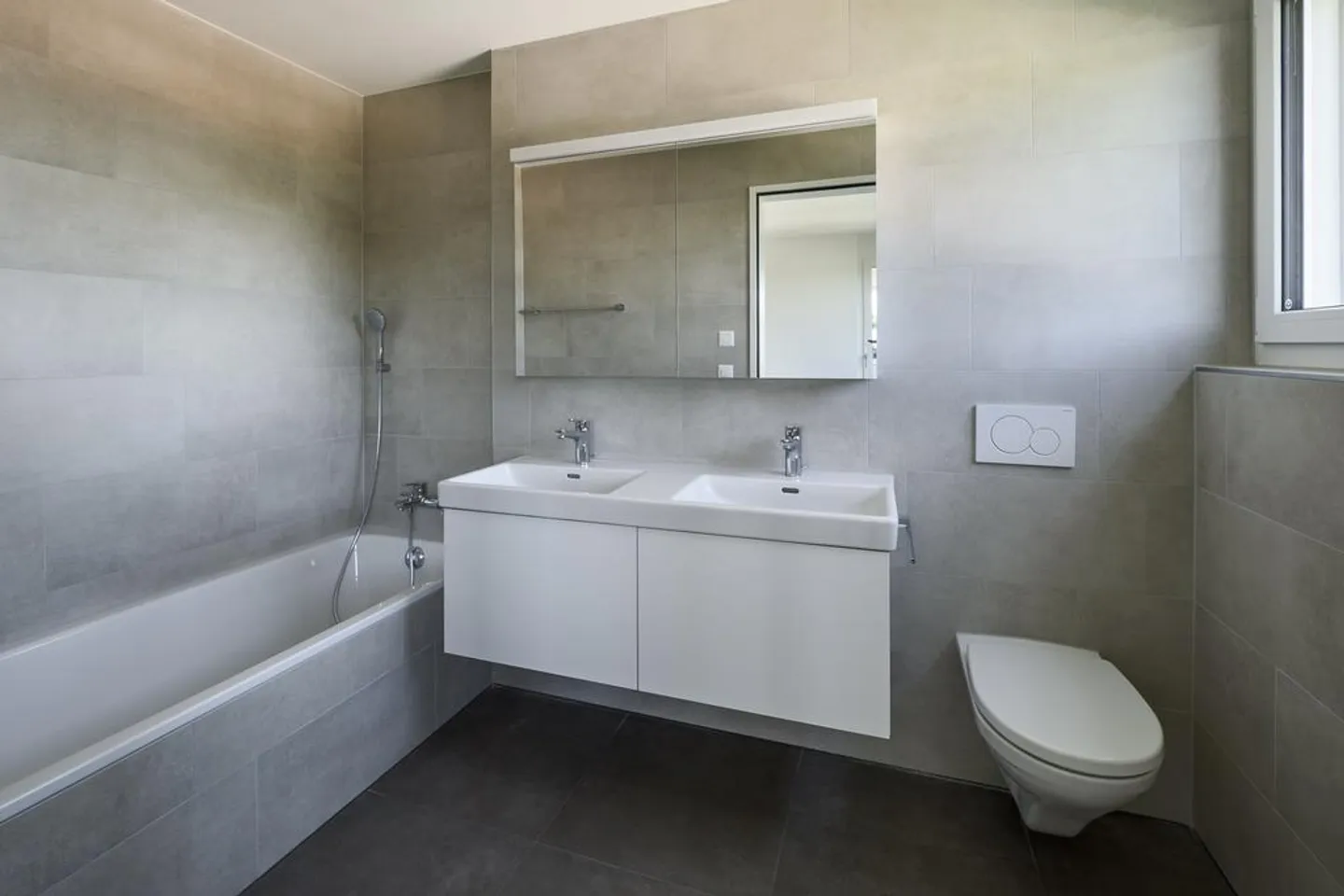 Helle 4.5-Zimmer-Wohnung - Foto 4 von 8