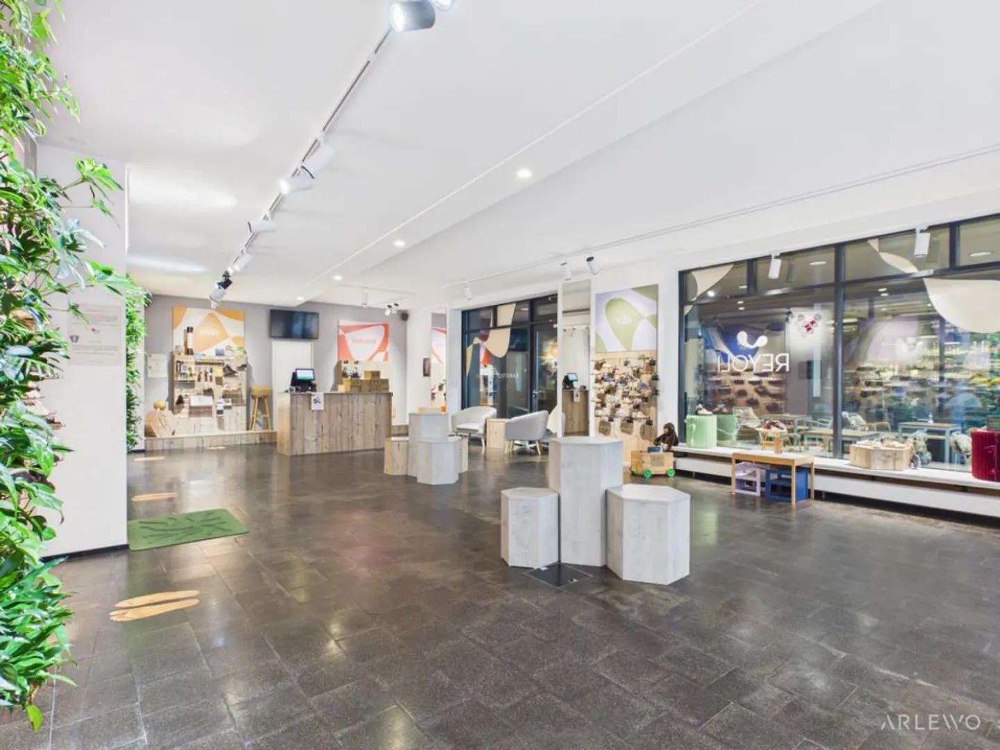 Votre nouveau point de vente ? - Photo 3 sur 7