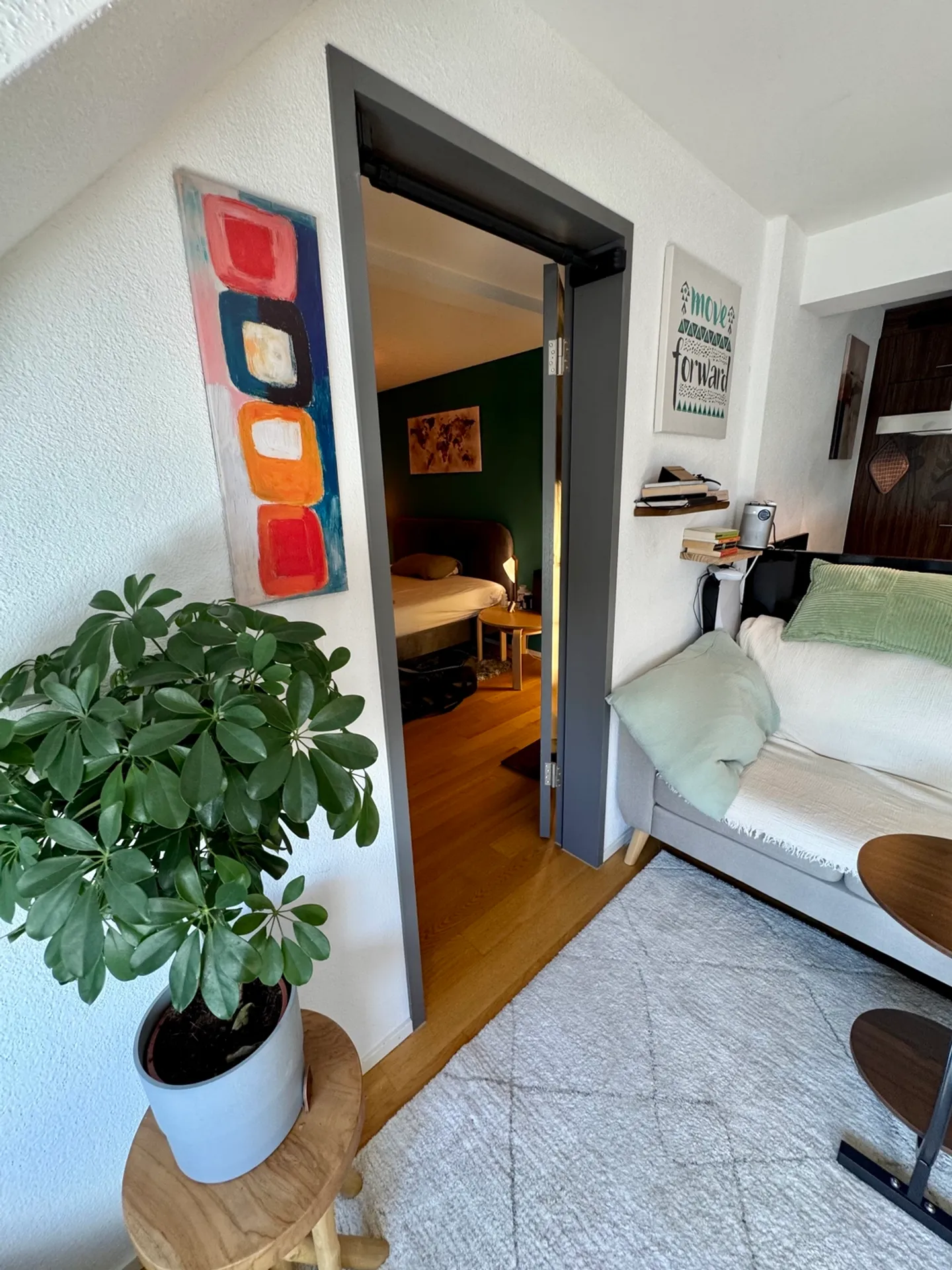 APPARTEMENT SOUS LES TOITS 2½ PIÈCES À ZURICH - DISTRICT 10, MEUBLÉ, TEMPORAIRE - Photo 5 sur 10