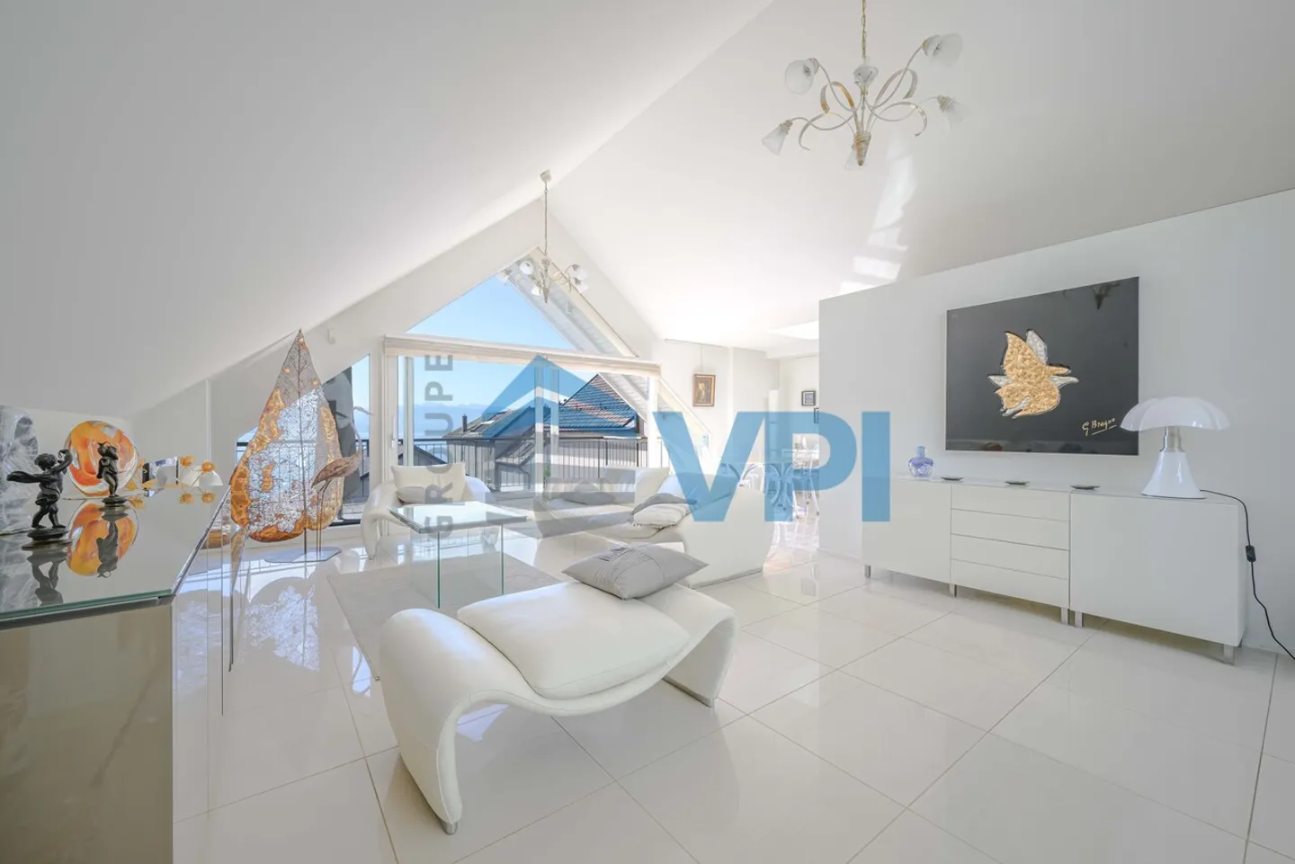 Appartamento di alto standard vicino al lago - Foto 3 di 10