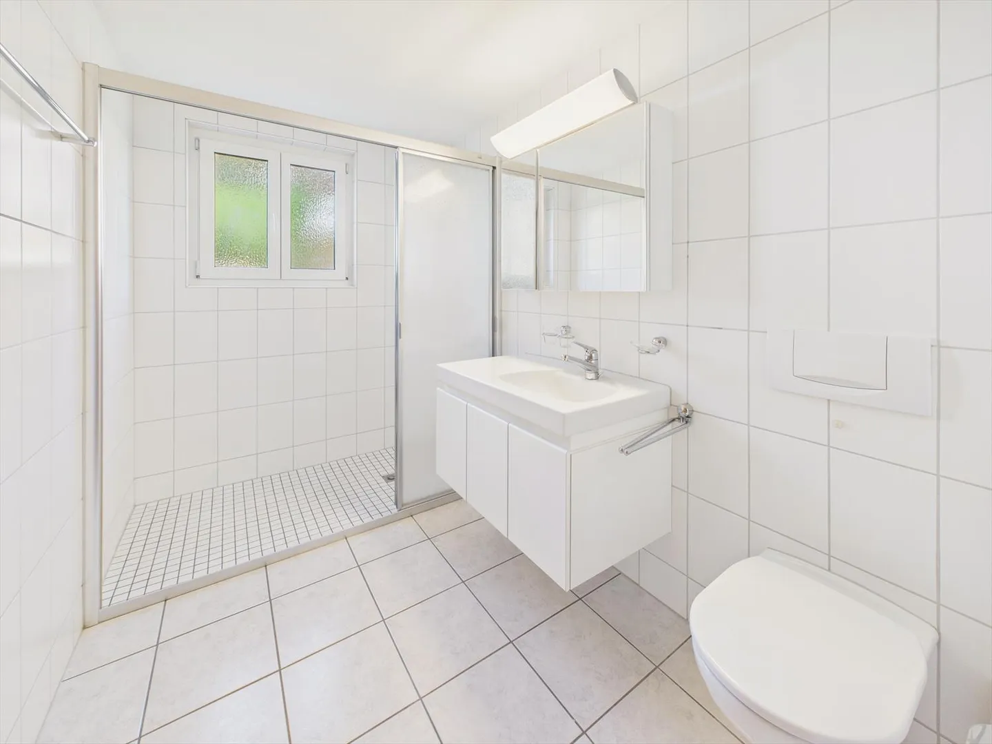 Bright & Charming 3.5-Room Apartment in the Heart of Unterwasser - Photo 8 of 10