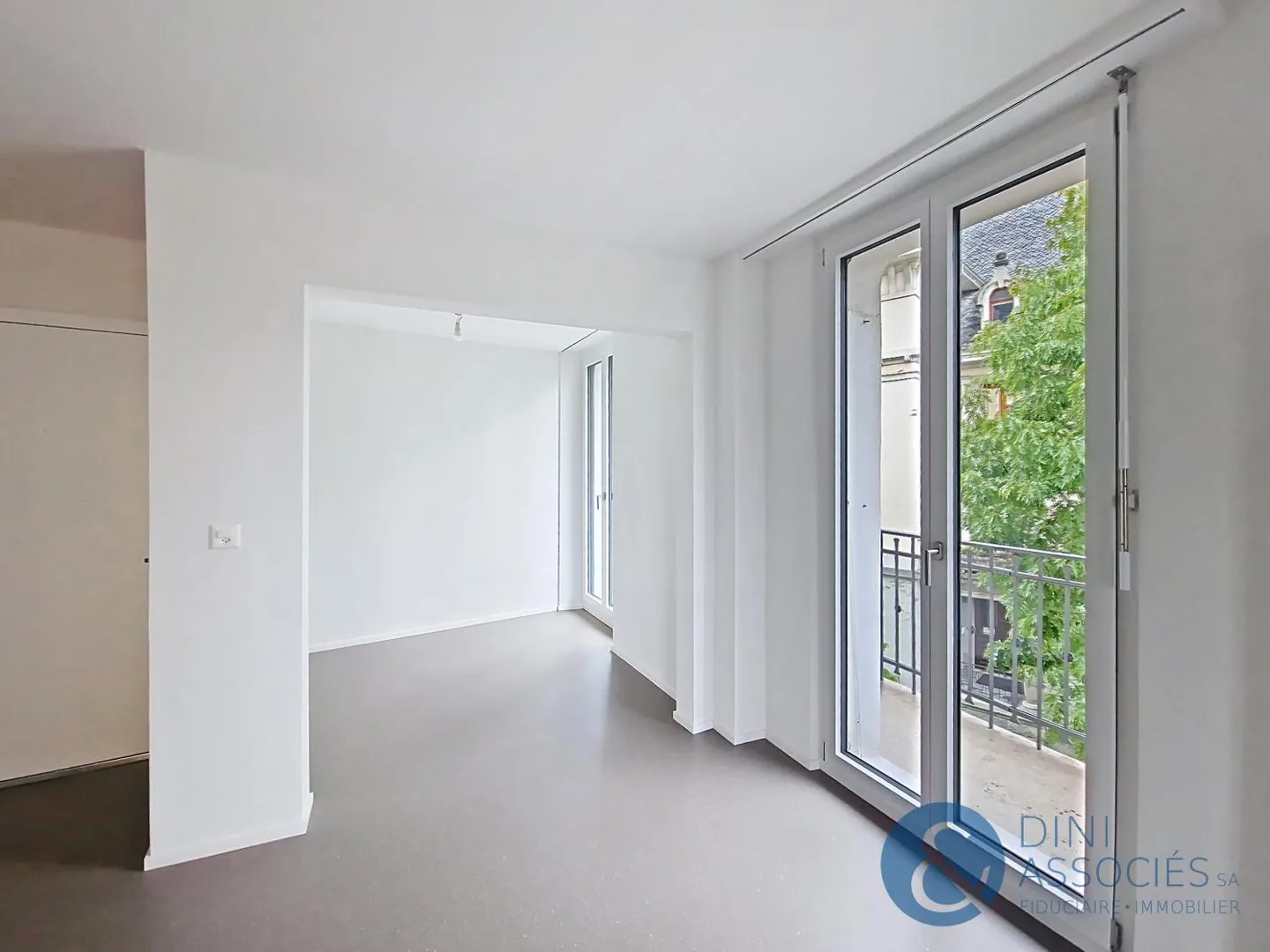 Appartamento 2.5 stanze - Foto 2 di 9