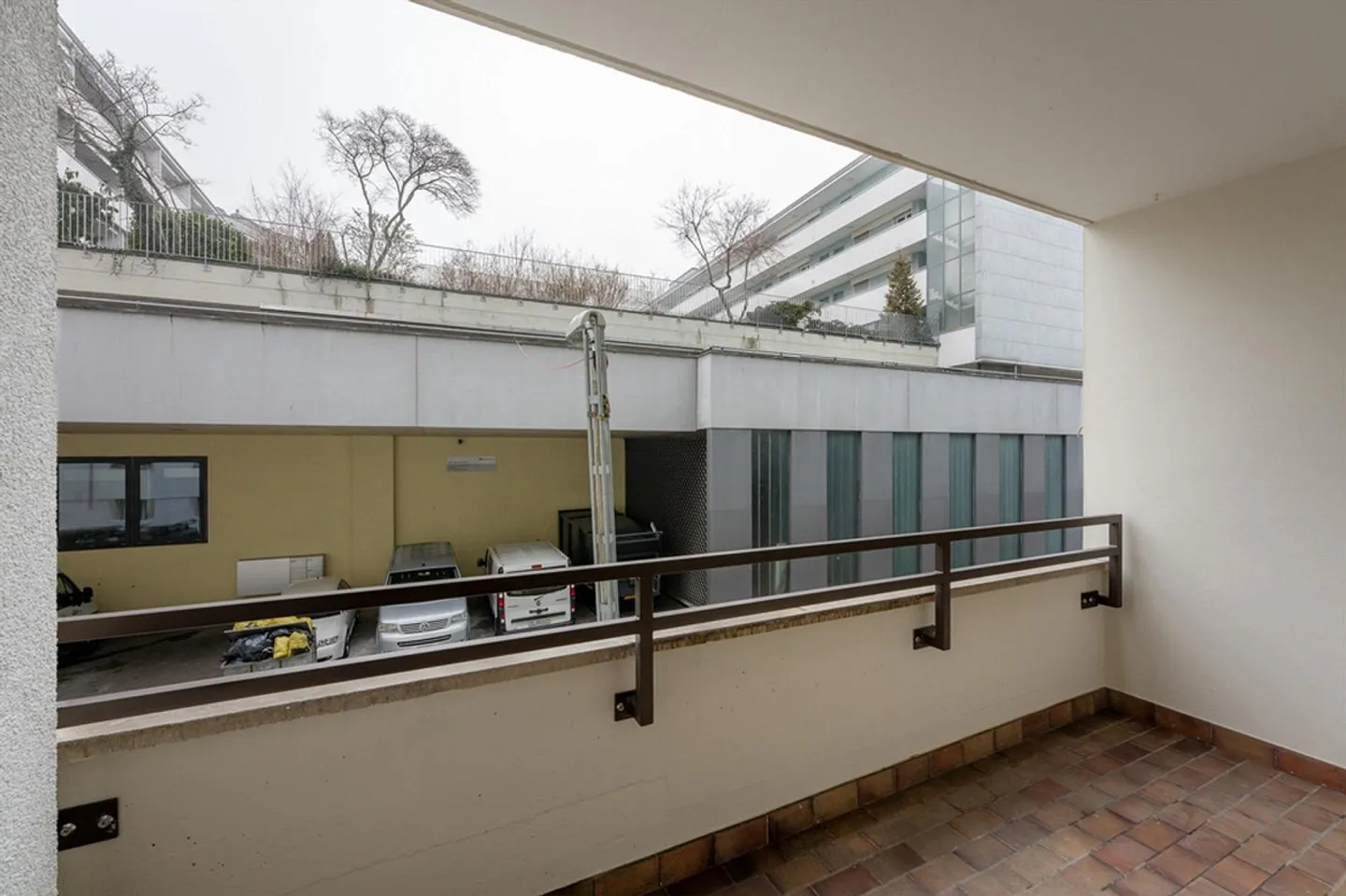 Découvrez un mode de vie moderne dans un emplacement privilégié ! - Photo 6 sur 8
