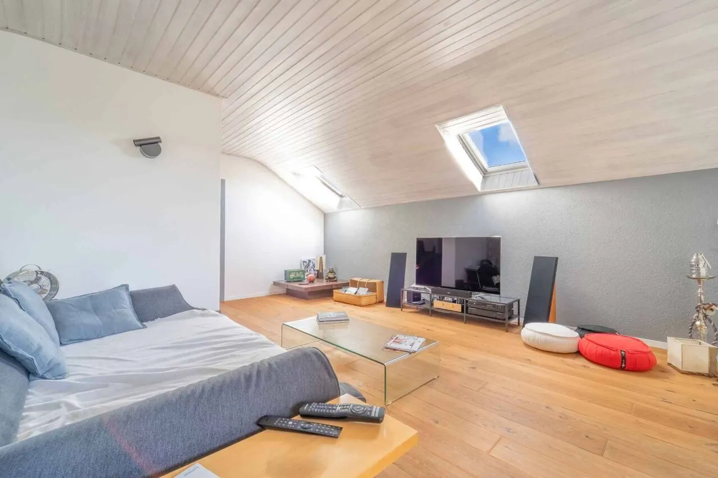 Magnifique villa individuelle avec 7½ pièces, vue dégagée, terrasse et grand jardin verdoyant - Photo 6 sur 13