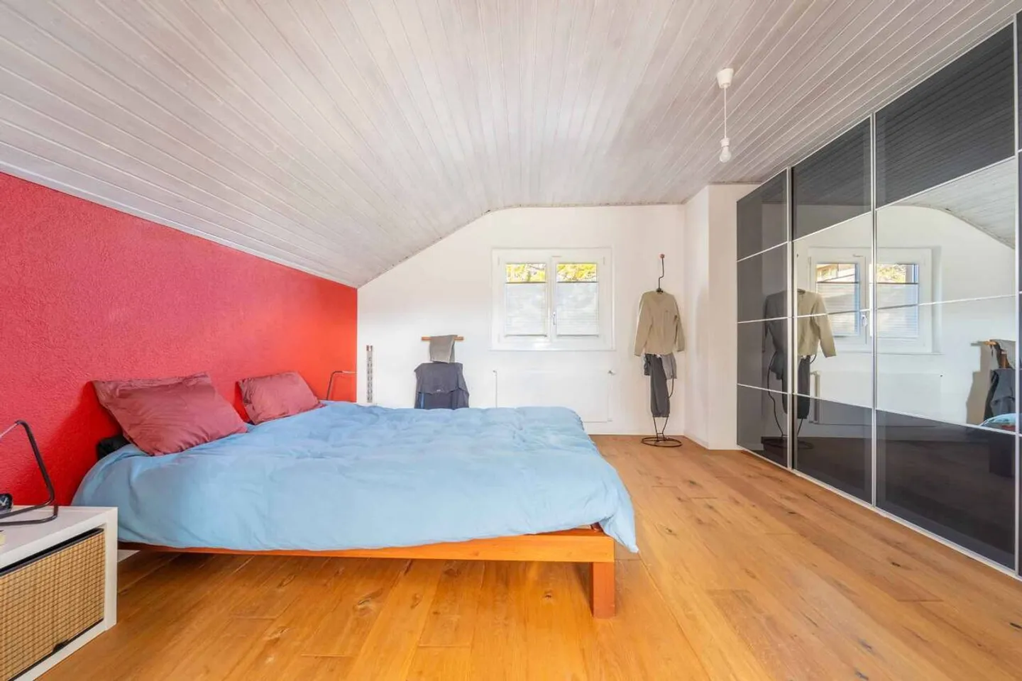 Magnifique villa individuelle avec 7½ pièces, vue dégagée, terrasse et grand jardin verdoyant - Photo 8 sur 13