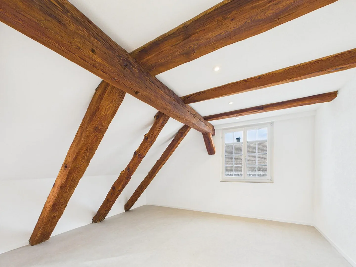 High-quality renovated 4.5-room maisonette apartment with generous R... - Photo 3 of 19