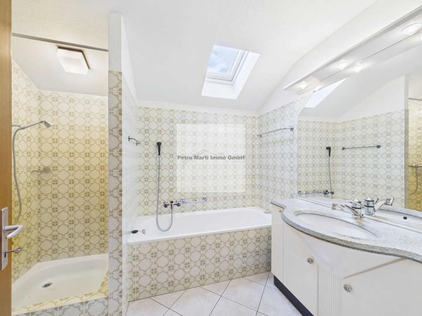 5.5-Room Penthouse Apartment - Photo 13 of 14