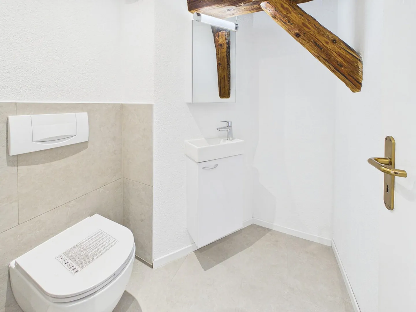 High-quality renovated 4.5-room maisonette apartment with generous R... - Photo 7 of 19