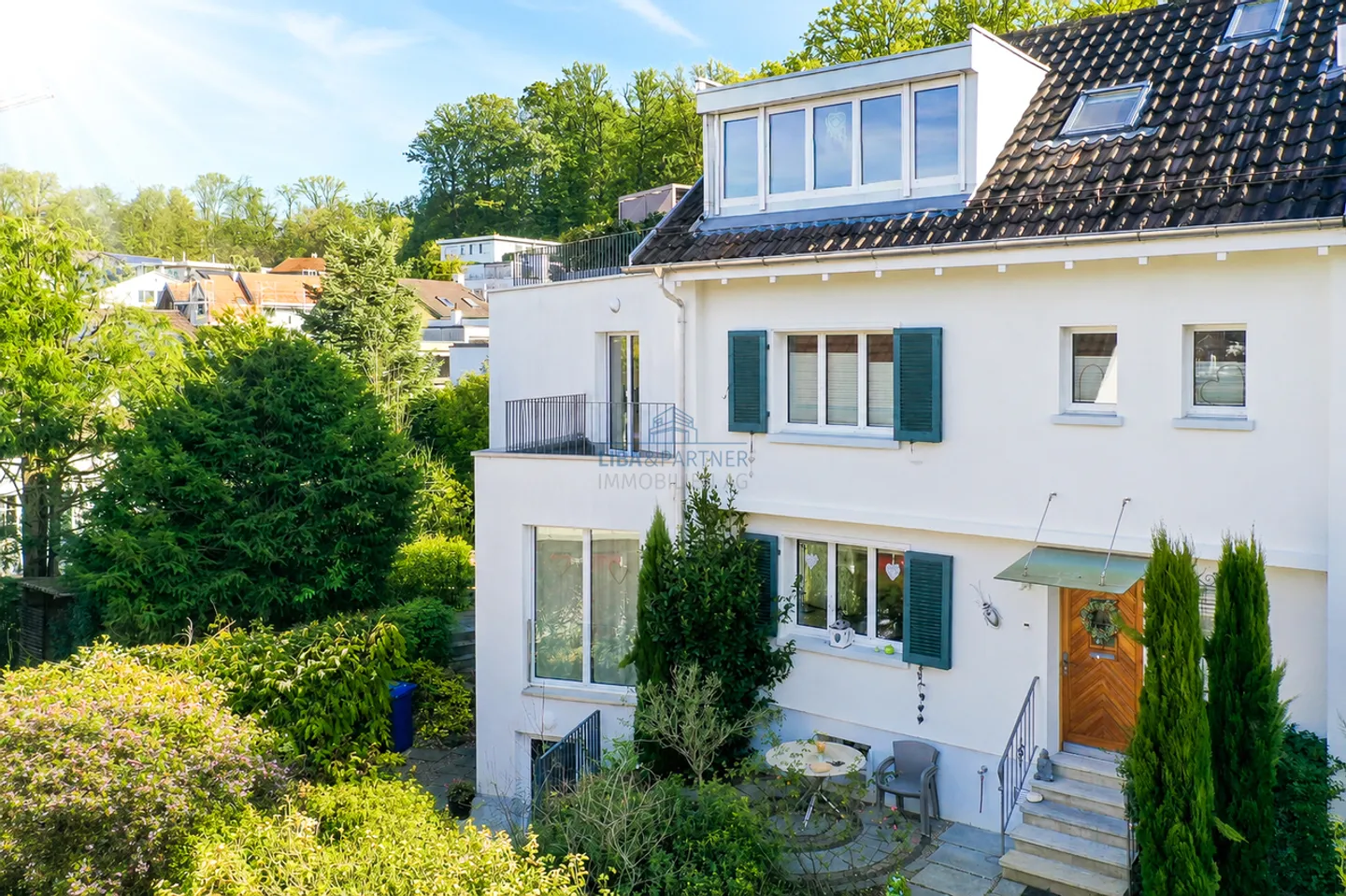 Casa unifamiliare modernizzata di alta qualità con qualità abitativa esclusiva - Foto 1 di 14